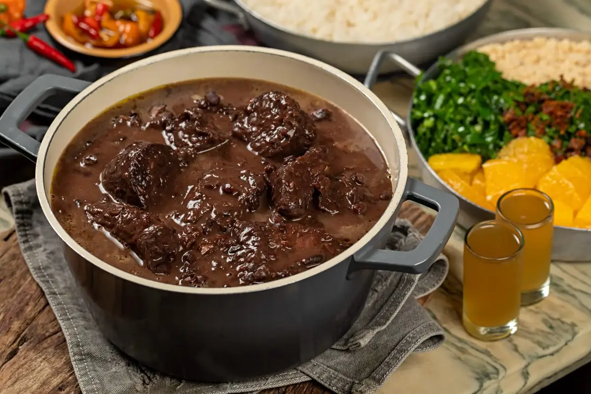 Academia da Cachaça feijoada in clay pot — the best feijoada in Rio de Janeiro, served at Embaixada Carioca on Urca Hill