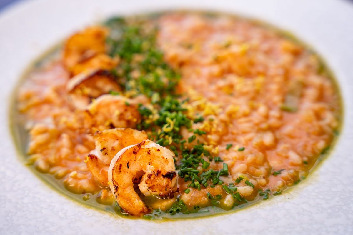 Bobó de camarão com azeite de dendê — especialidade da Embaixada Carioca, restaurante no Morro da Urca com vista para o Pão de Açúcar