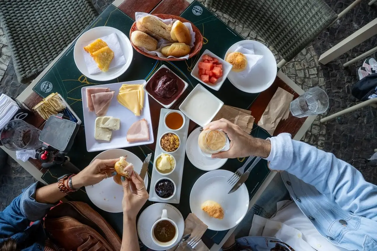 Aerial view of the breakfast table at Embaixada Carioca — full spread